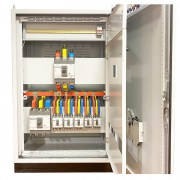 Tủ điện phân phối 630A thiết bị LS thiết kế ngang dùng MCCB LS
